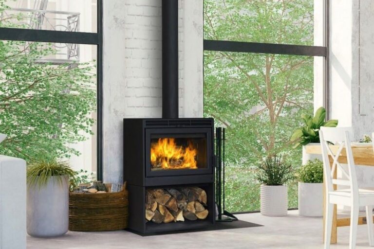 Comment entretenir votre poêle à bois : DIY vs Professionnel