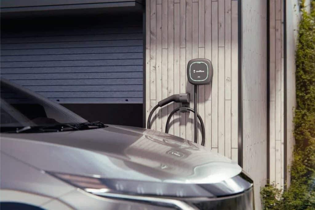 wallbox panneau solaire recharge voiture électrique monophasé 7 kwh