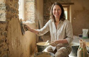 Tout savoir sur l&rsquo;enduit à la chaux : dosage, pose et rénovation intérieure