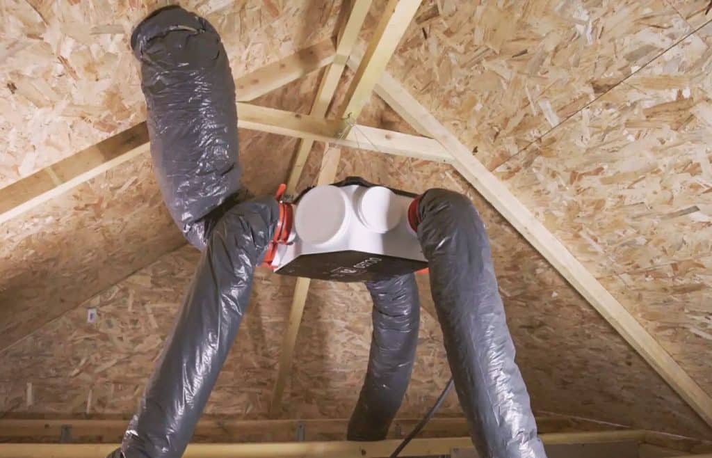 vmc double flux sous charpente toit gaine tuyau