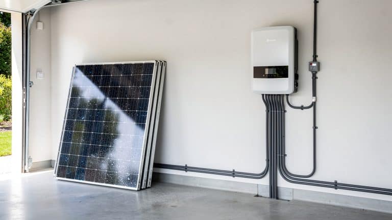 Kit solaire autonome avec batterie : le guide complet 2026