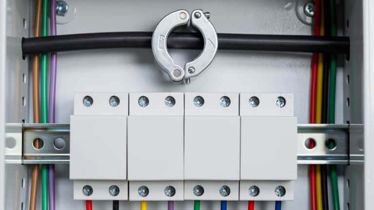 Délesteur électrique : éviter la coupure sans augmenter sa puissance